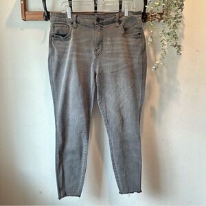 Kut from the Kloth Women’s Distressed jeans